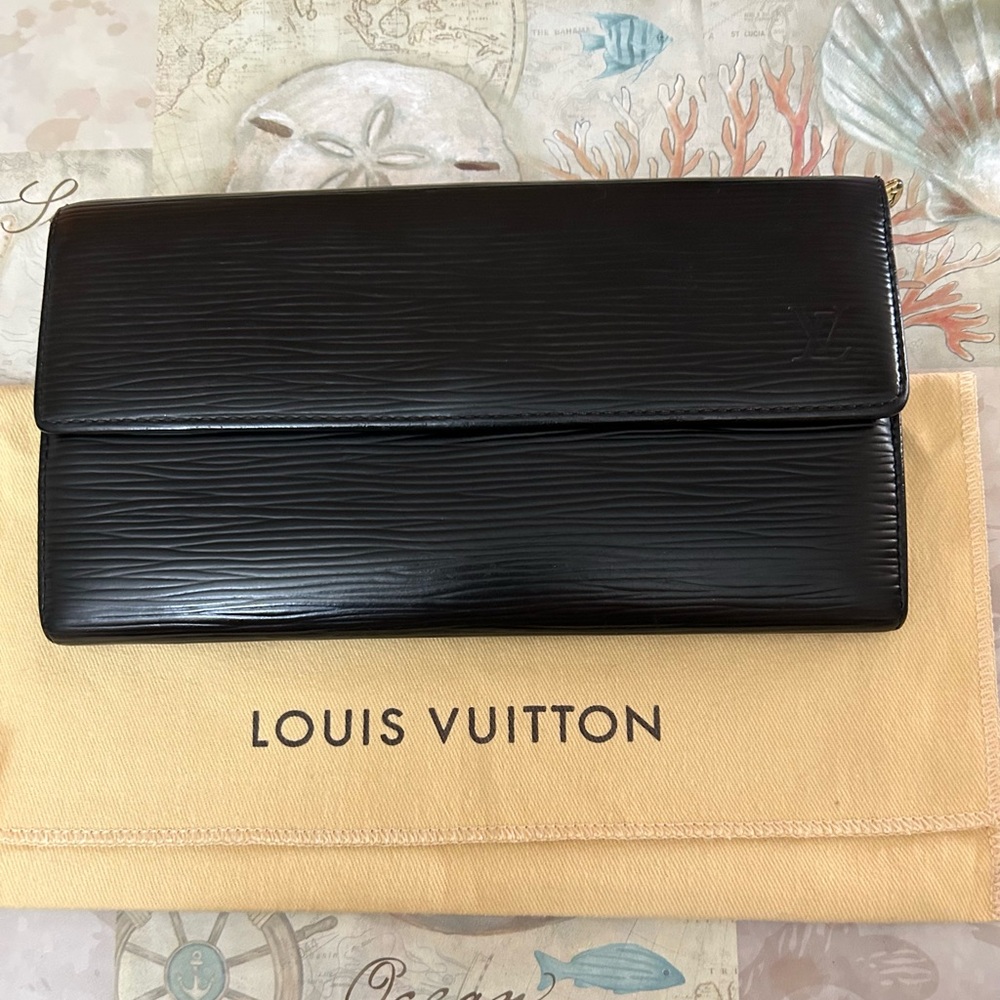 Louis Vuitton Black Epi Long Wallet CA0031